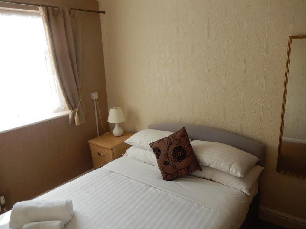 The Oasis Hotel Llandudno Exterior photo